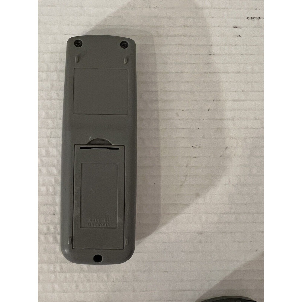 Sharp TV Remote Control G1324SC - NOT Tested - Picture 3 of 4